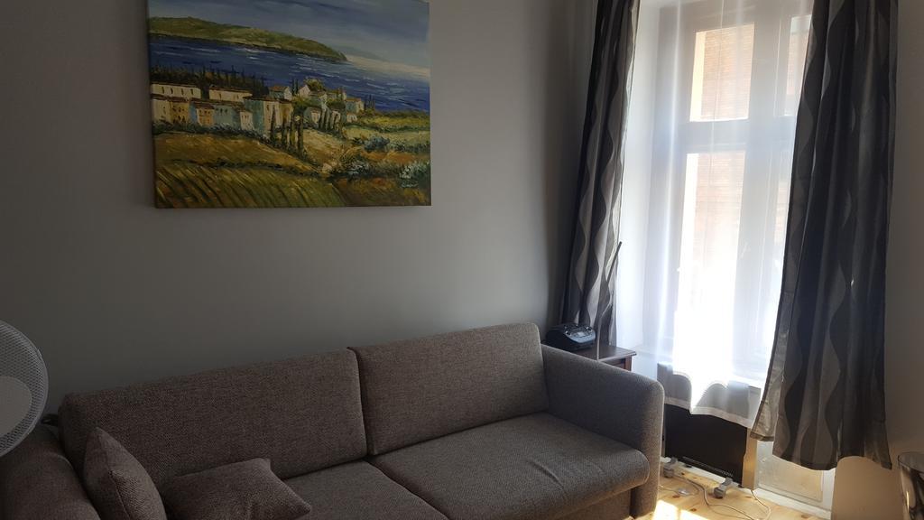 Apt Nr 1 - Cogito.Home- Starowka Z 9 Okien Stary Toruń Esterno foto